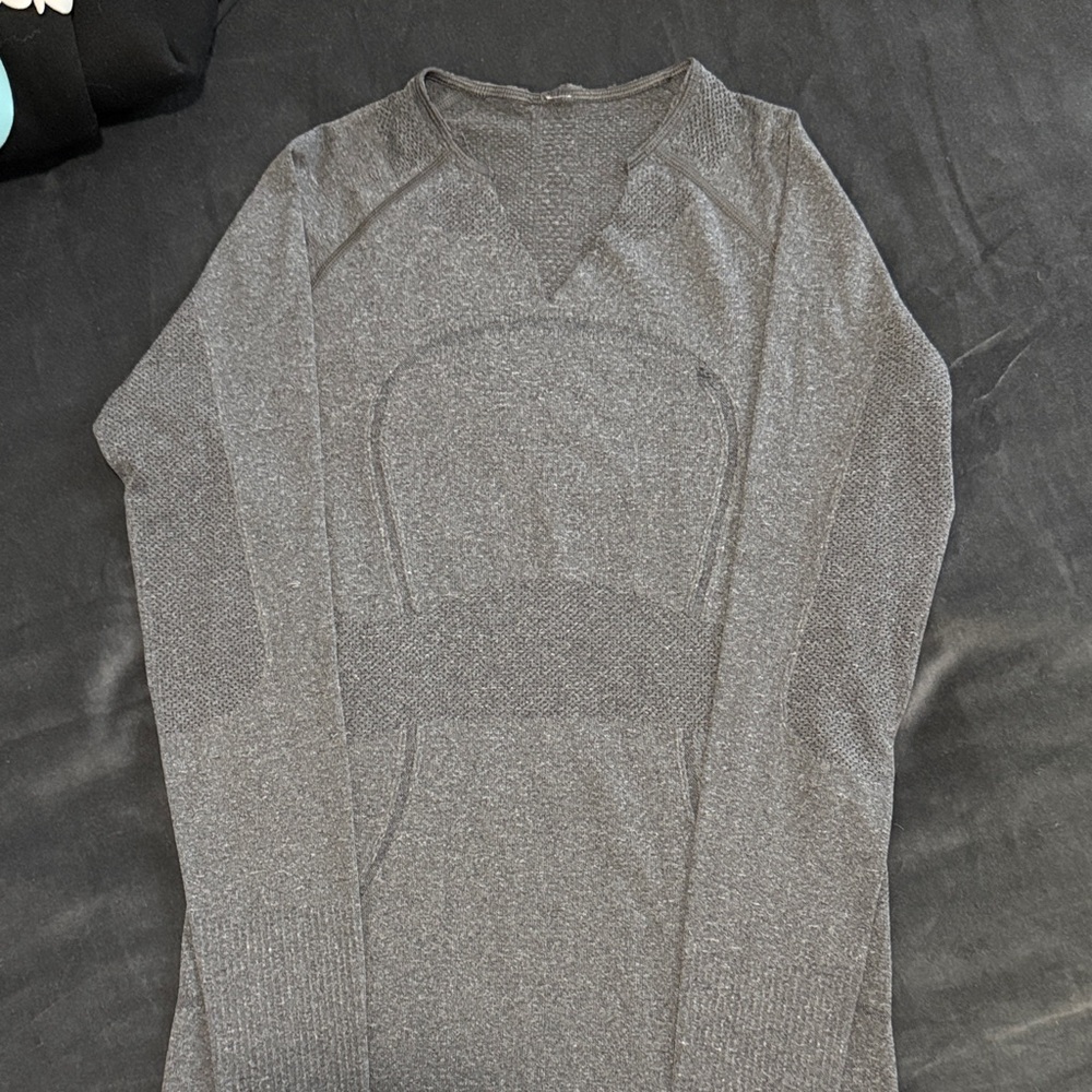 Lululemon athletica Grey Long Sleeve Tee